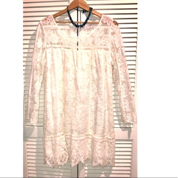 JJ’s Fairyland White Lace Long Sleeve Shift Dress - Picture 1 of 9